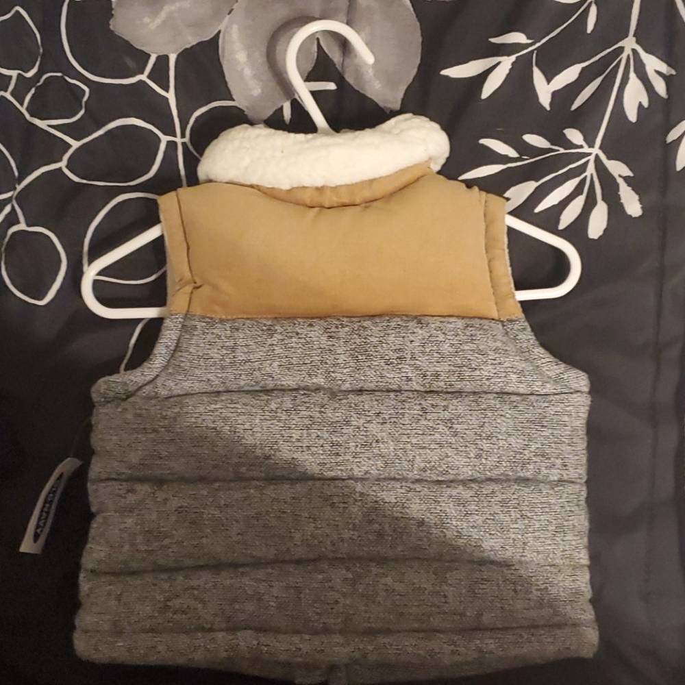 Vest - Picture 2 of 2